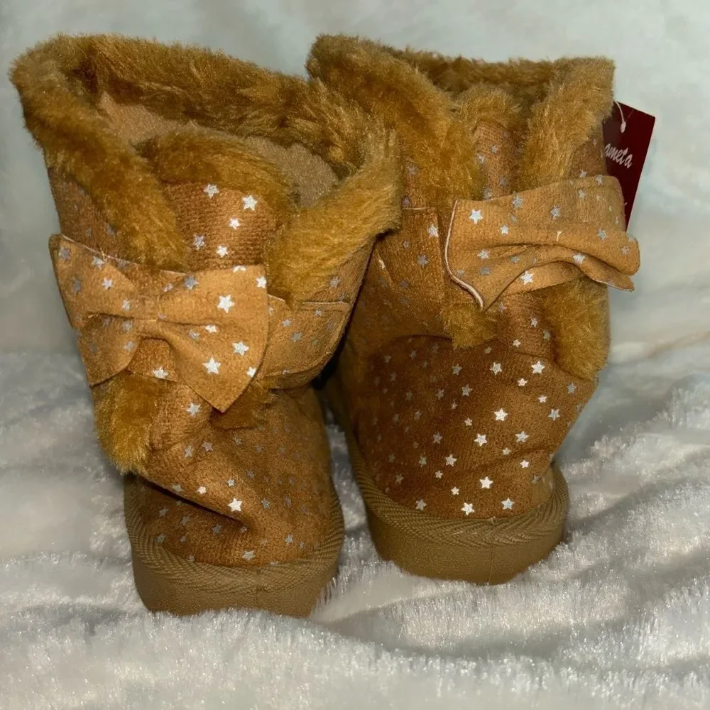 Plush Faux Fur Brown Boots With Silver Stars size 3 NIB